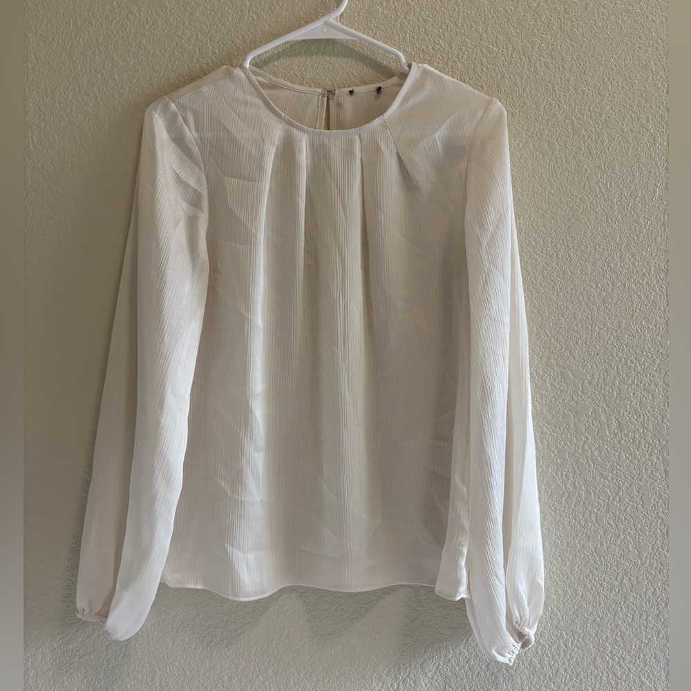 LAST CHANCE! Women's Ann Taylor White Long Sleeve Crêpe Blouse